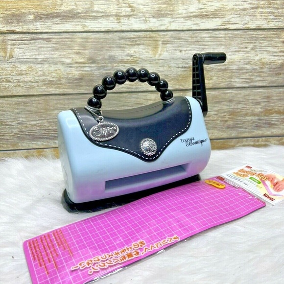 Sizzix Texture Boutique Embossing Machine Baby Blue Purse Style Long Cutting Mat - Picture 10 of 10